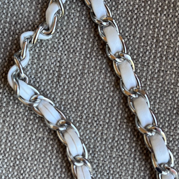 New Adjustable Twisted White Leather Crossbody/Shoulder Purse/Wallet Chain - Picture 17 of 17